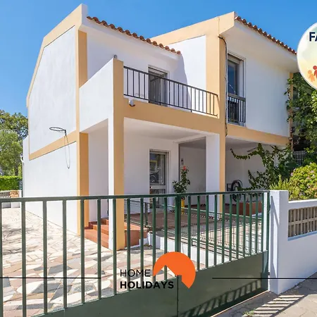 #047 Families Only - Almond Tree By Holidays Semesterbostad