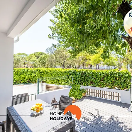 #047 Families Only - Almond Tree By Holidays Semesterbostad *