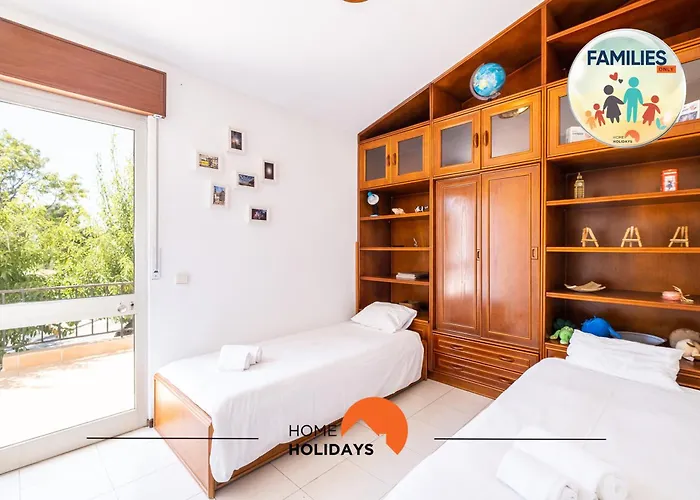 #047 Families Only - Almond Tree By Holidays Tatil Evi